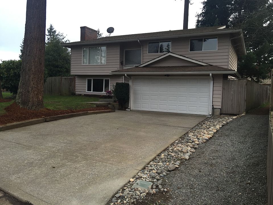 1st image of 10555 NE 141st St