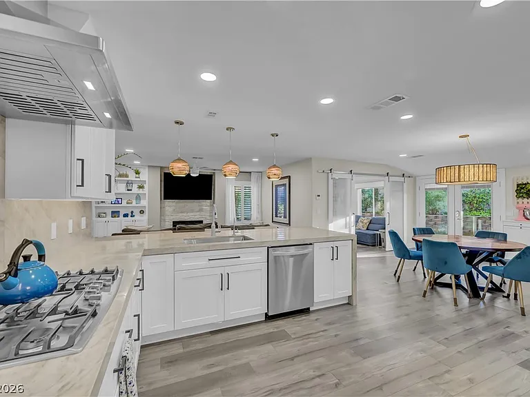 1413 Premier Ct — Photo 31