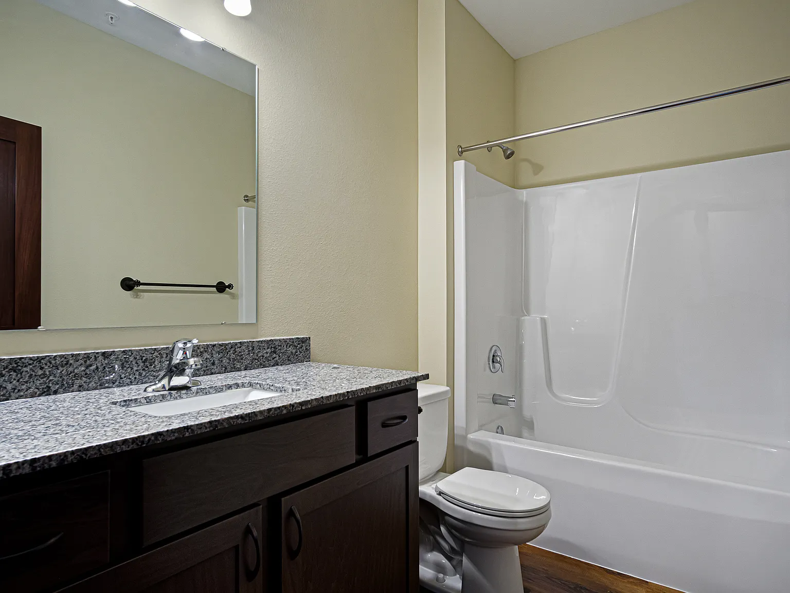 902 Menomonie St, Eau Claire, WI, USA - 21 — Photo 4