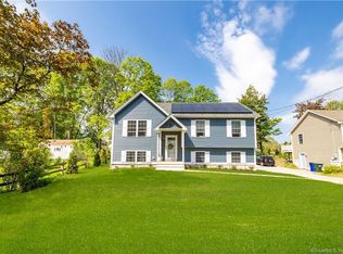 339 Norwich Westerly Rd, North Stonington, CT 06359