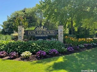 304 Sara Cir, Port Jefferson Station, NY 11776