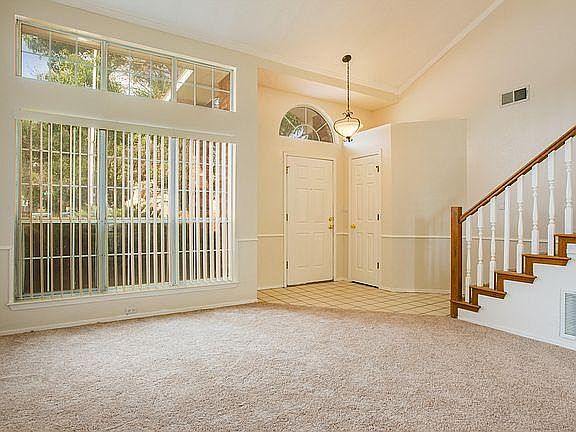 5th image of 7400 Rosette Dr NW