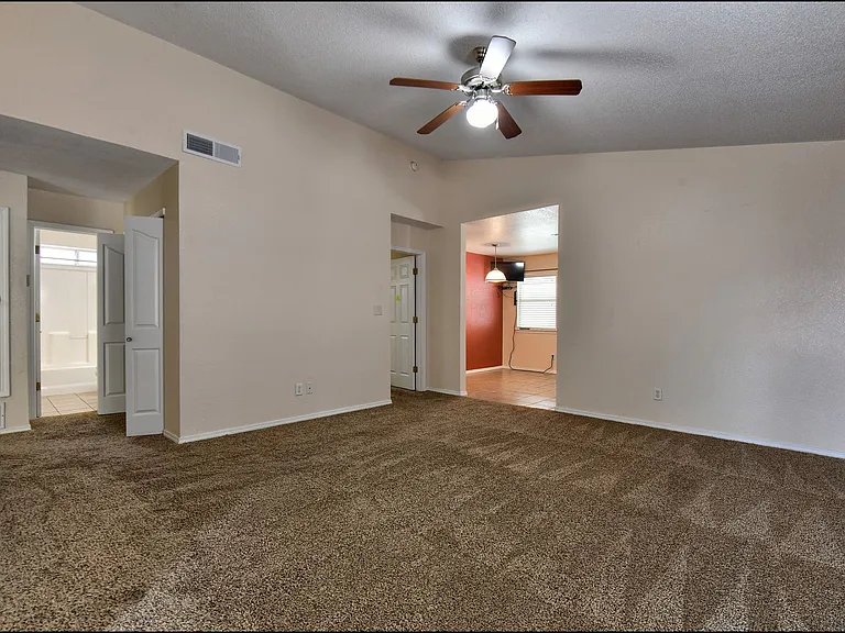 508 Covington Ridge Way — Photo 7