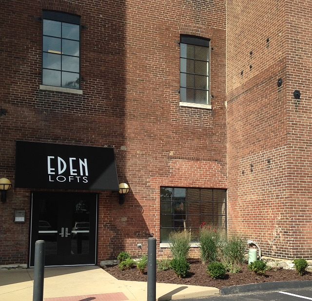 1st image of 1720-1724 Chouteau Ave #205