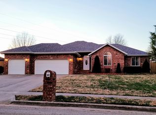 2751 S York Ave, Springfield, MO 65807