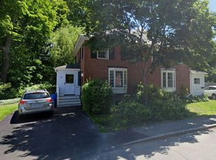 32 Oliver St, Bath, ME 04530