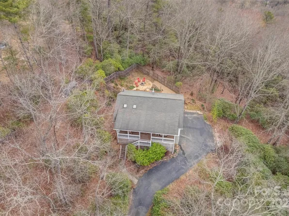242 Sweetwater Rd, Mills River, NC 28759