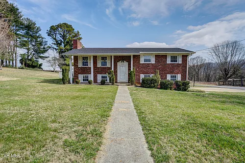 145 Keystone Dr Photo 1