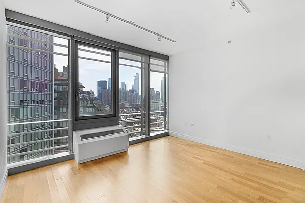 Rented by Mirador Real Estate | media 15