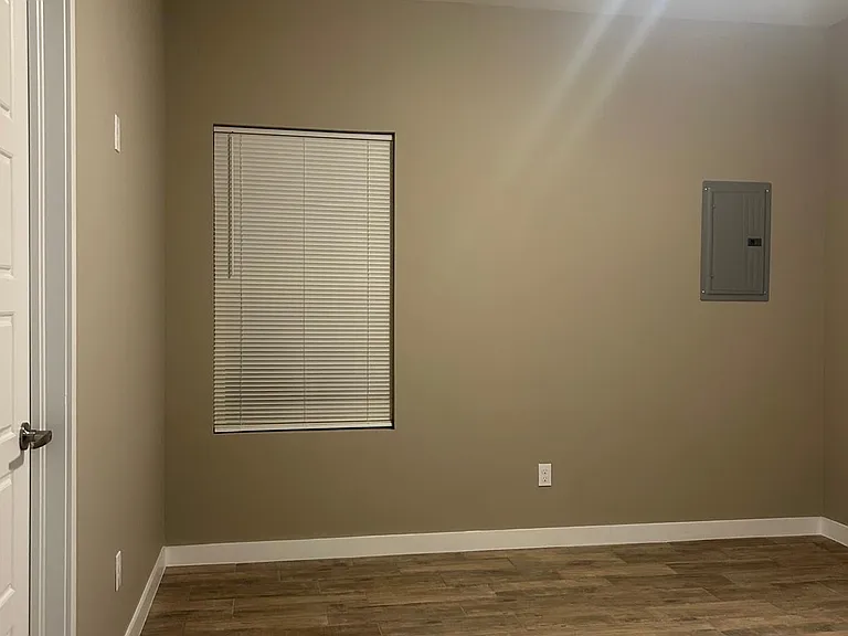 513 Hope Dr — Photo 18