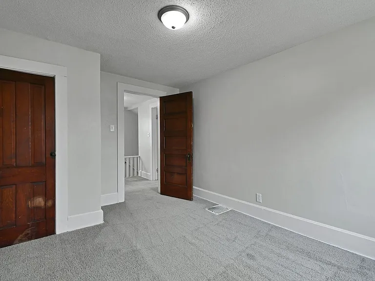 5 Cottage St — Photo 25