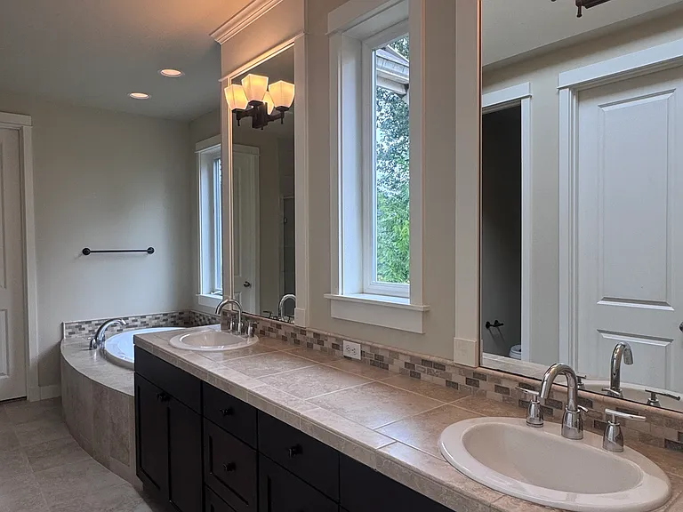 17140 NE 46th Ct — Photo 19
