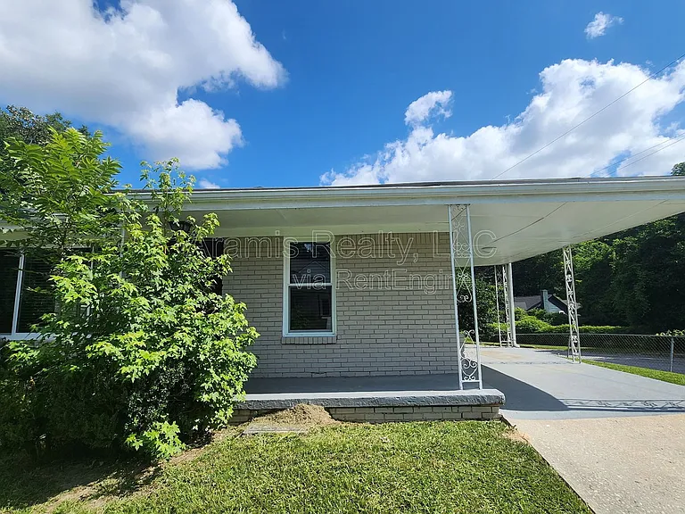 2043 Chicago Ave NW — Photo 1