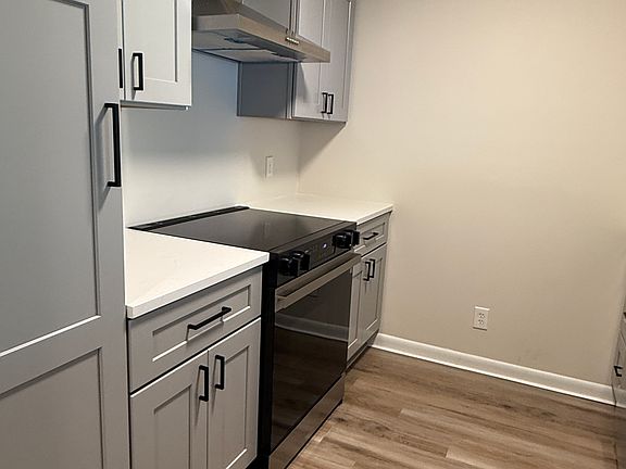 5th image of 3868 Staffordshire Ln #3868