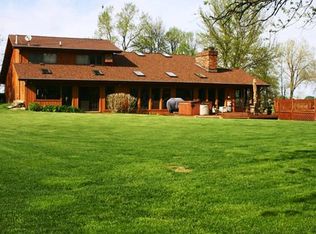 3555 Pierce Rd, Saginaw, MI 48604