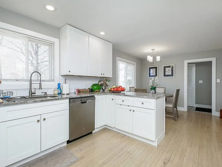 3309 York Rd — Photo 6