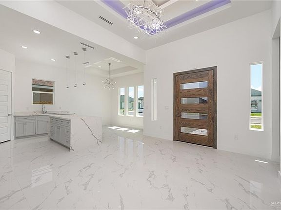 2nd image of 6112 N Gira Del Sol St