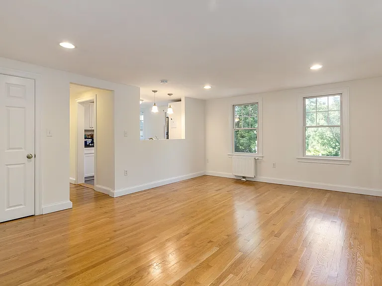 272 South St — Photo 12