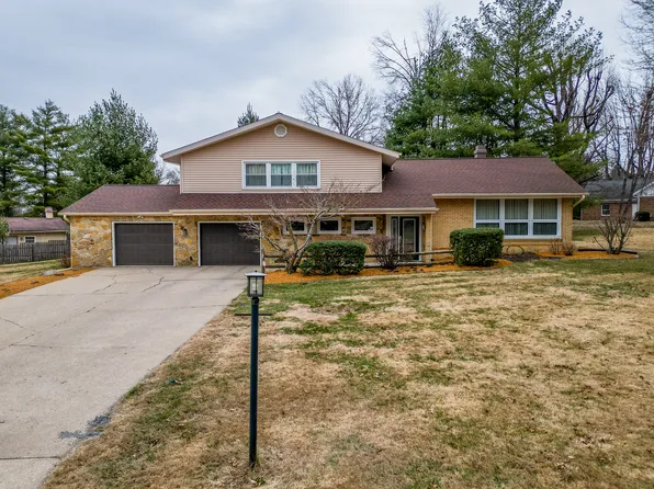 212 Kane Dr, Herrin, IL 62948