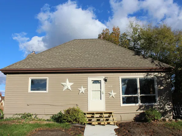 522 4th St NW, Waverly, IA 50677