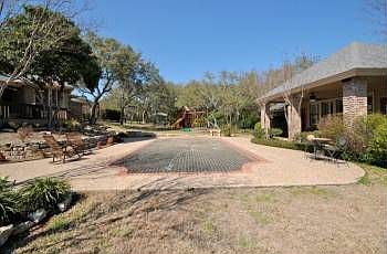 4th image of 23612 Northwood Ln