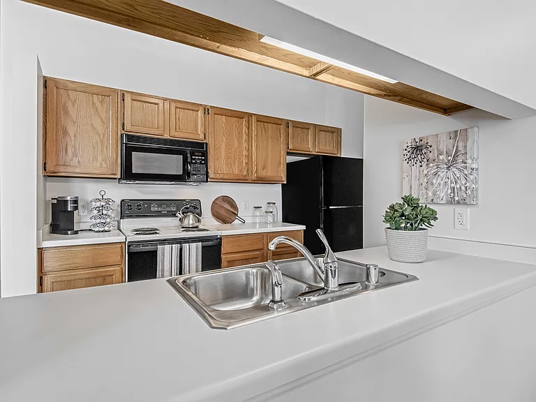 Foxcroft Apartments Kitchen