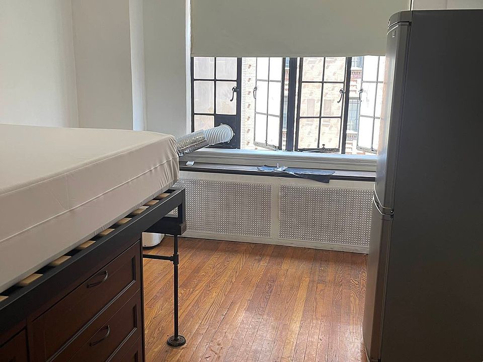 1st image of 304 E 41st St APT 804A
