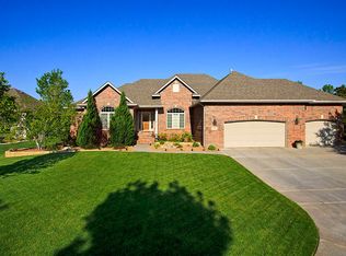 1701 N Sagebrush St, Wichita, KS 67230