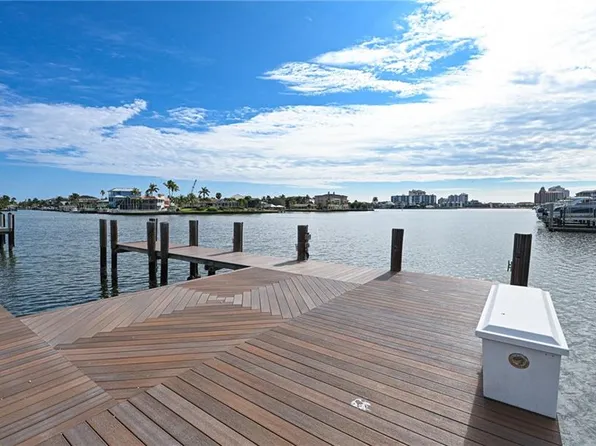 128 BAYVIEW AVE, NAPLES, FL 34108