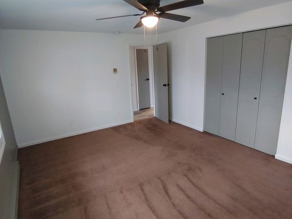 5 Orchard Park APT 4B