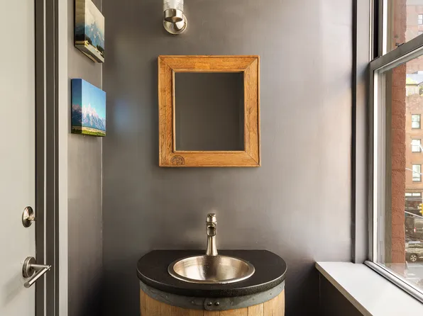 39 1/2 Crosby Street image 10 of 11