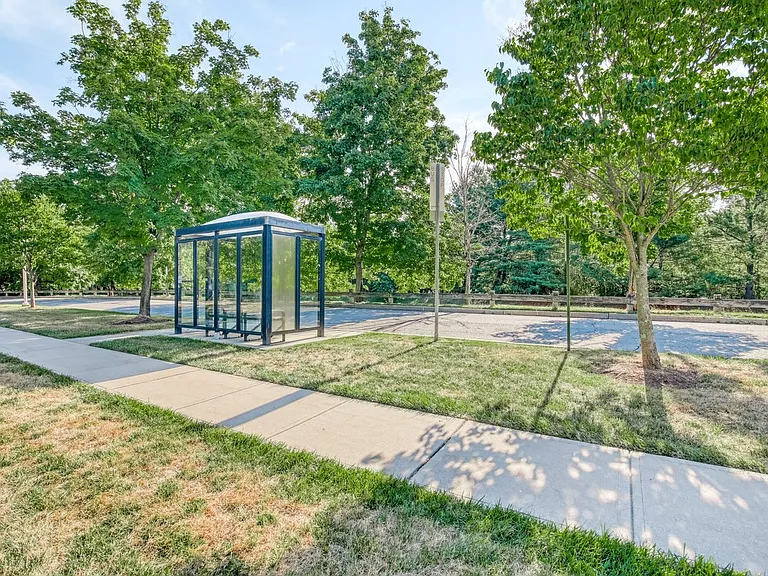 79 David Brearly Ct — Photo 5