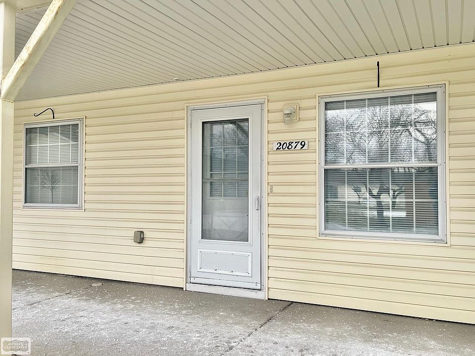 1st image of 20879 Flora St
