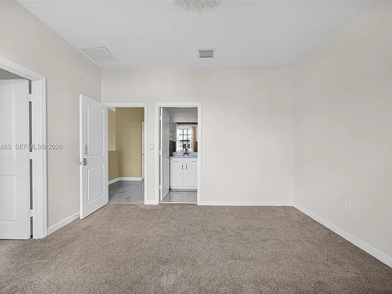 1130 SW 6th Ct — Photo 23
