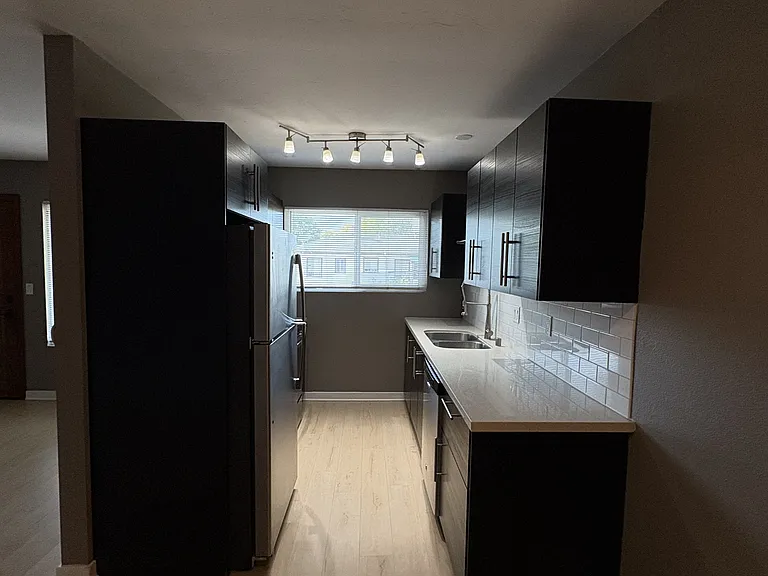 4344 Van Dyke Ave #7 — Photo 7