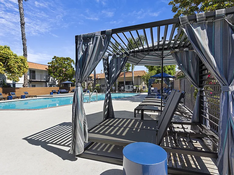Terra Camarillo — Photo 15