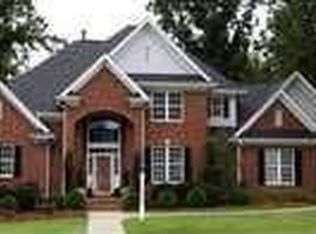 2104 Terri Creek Dr, Fuquay Varina, NC 27526
