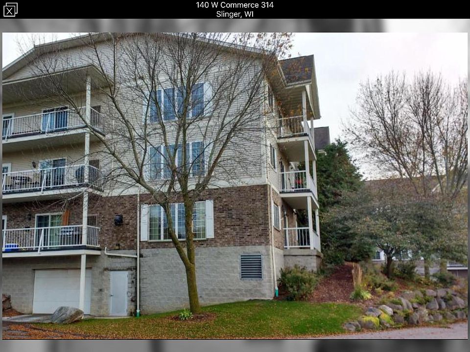 Gorgeous landscpaping no maintenance!