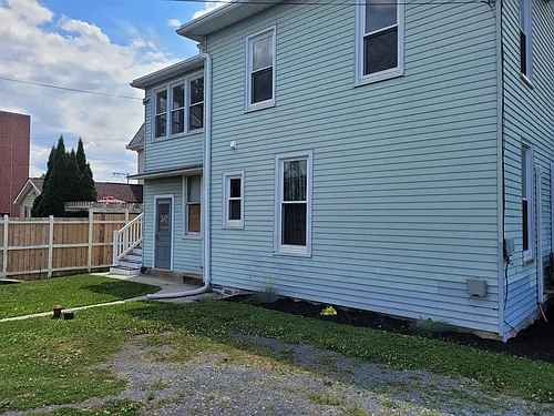 21 E Maple St Photo 1