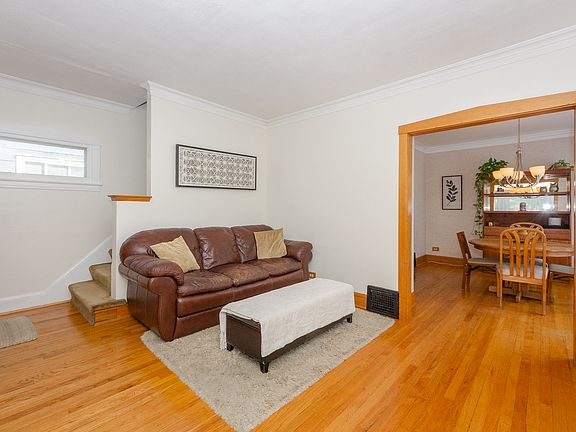 3rd image of 3439 Park Ave