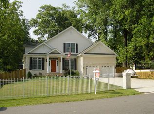 11003 Park Rd, Fairfax, VA 22030