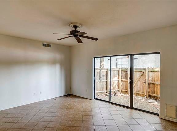 3rd image of 6620 Eastridge Dr APT 119