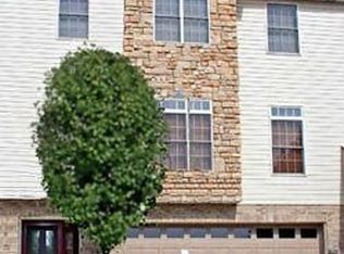 704 Imperial Dr, Imperial, PA 15126
