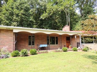 4 Cable Ln, Athens, OH 45701