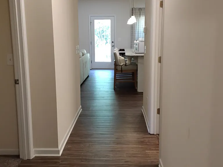 110 Kaitlyn Cir — Photo 8