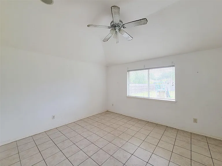 16006 Hiram Clarke Rd — Photo 22