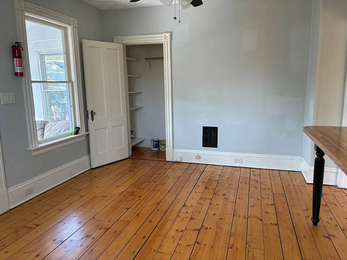 3 bed, 1188 sqft, $2,700 — Photo 3