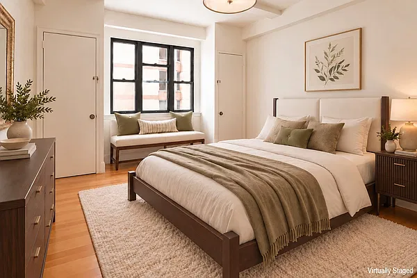 Bedroom, photo 1