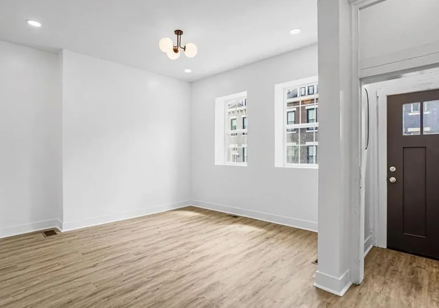 3 bed, 2.5 bath, 2000 sqft, $3,000 — Photo 3