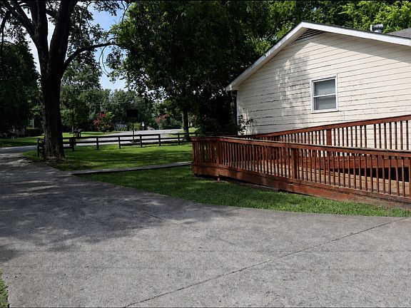 5th image of 136 Good Neighbors Rd